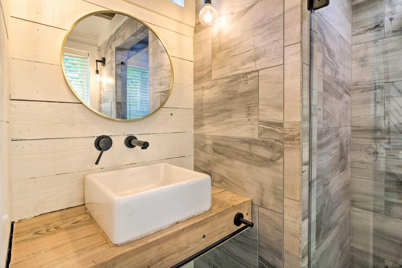 Modern Starkville Tiny Home Near Dining And Msu المظهر الخارجي الصورة